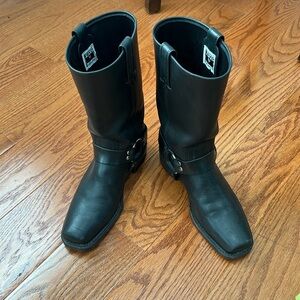 FRYE motorcycle cowboy boots size 9